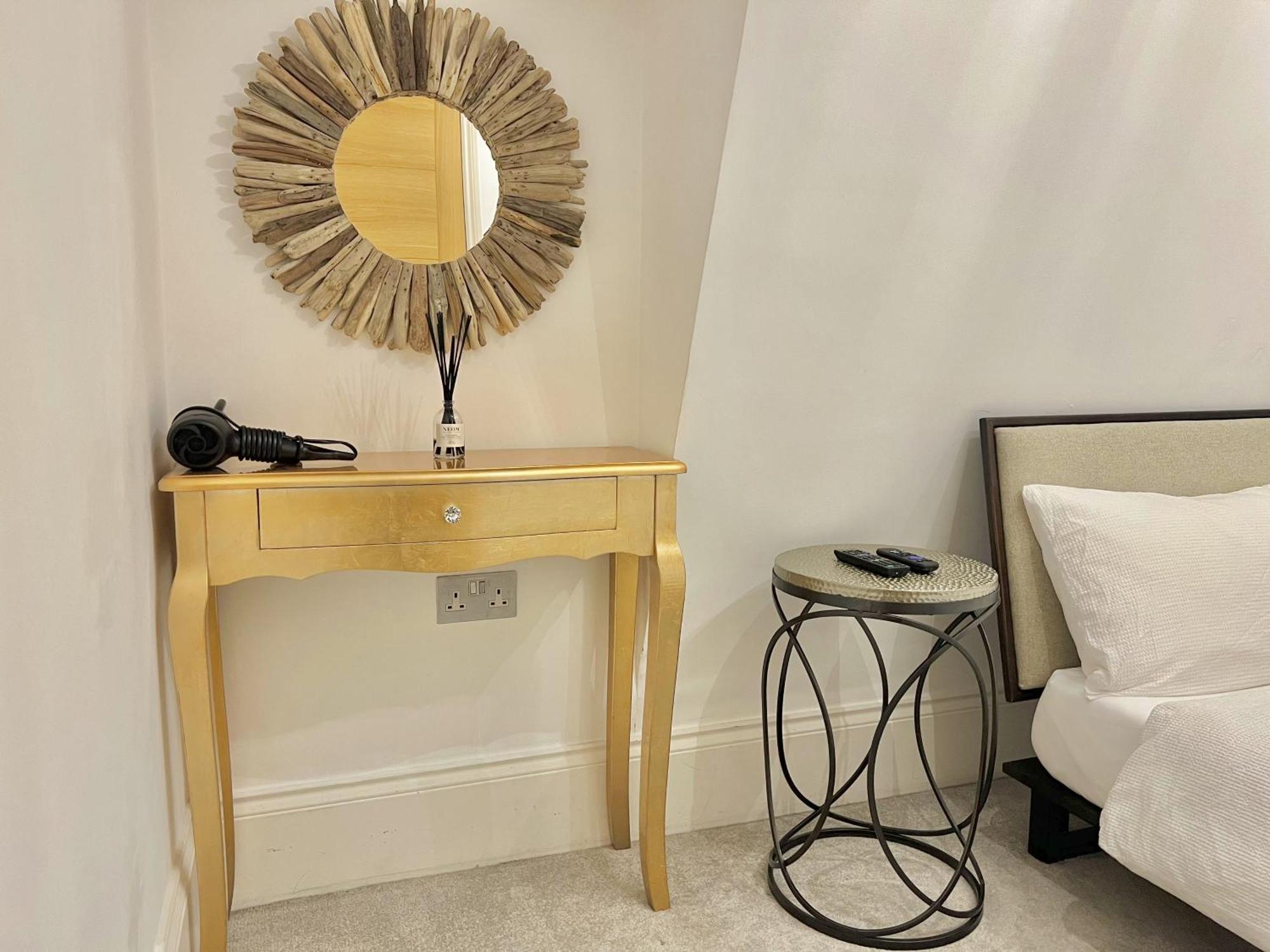 Soho Apartment *